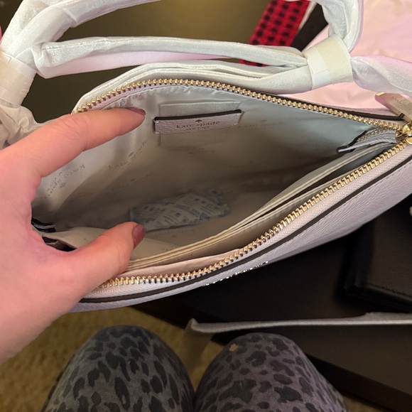 Kate Spade Leila triple gusset crossbody - lilac moon NWT - Picture 3 of 5